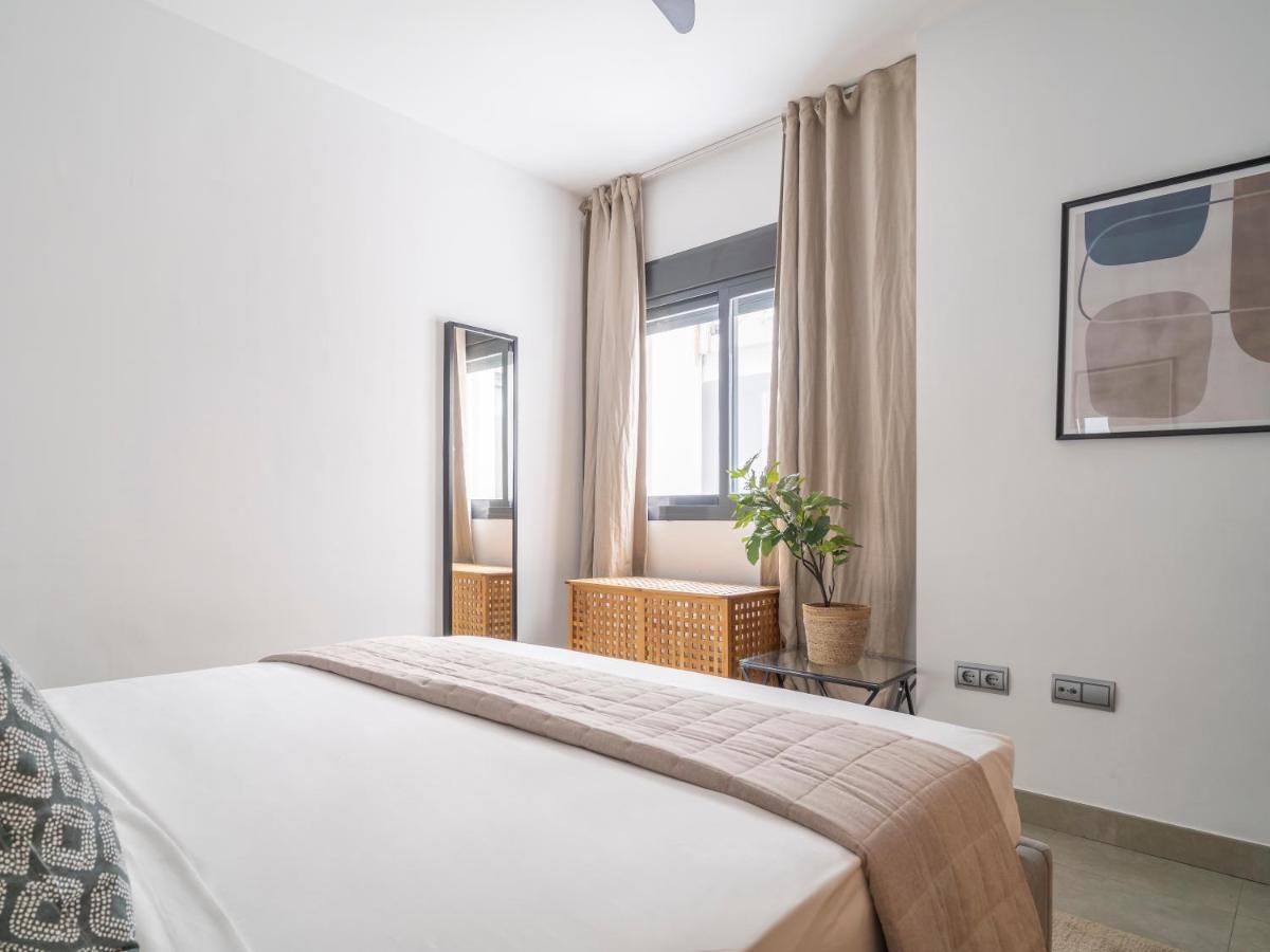 Sanders Uptown - Cute One-Bedroom Apartment Near City Center Малага Экстерьер фото